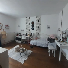 Maison familiale avec jardin de 4000m², à Saint Marcel (36)