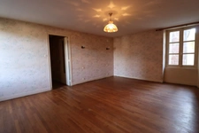 Maison de 200m², avec magasin au rez de chaussée