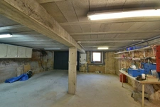 Maison de bourg, avec charmant jardin clos de mur, 88m²