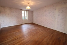 Maison de 200m², avec magasin au rez de chaussée