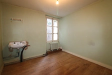 Maison de 200m², avec magasin au rez de chaussée