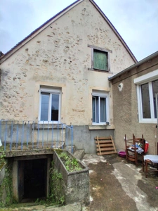 Maison de bourg, 71m² dans le coeur historique de SAINT MARCEL (36)