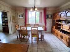 Maison à la campagne, avec plus de 4000m² de terrain