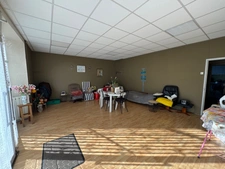 Ancien commerce avec partie habitation, grands volumes à réinventer entièrement (170m², 8 pièces)