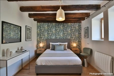 Maison de bourg, avec charmant jardin clos de mur, 88m²