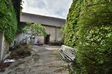 Ancien Restaurant / Maison 4 pièces 119m² à renover à Luant