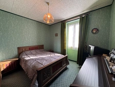 Ancien commerce avec partie habitation, grands volumes à réinventer entièrement (170m², 8 pièces)
