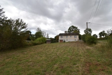 Maison à la campagne, avec plus de 4000m² de terrain