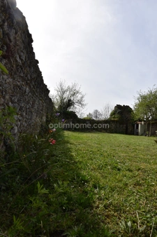 Charmante maison de bourg, avec garage et jardin