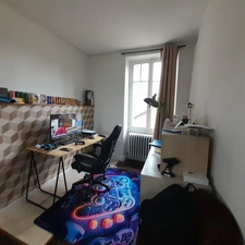 Maison familiale avec jardin de 4000m², à Saint Marcel (36)