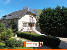 Maison de charme, dans son parc clos, 199m²
