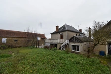 Maison familiale de 9 pièces, 187m² à  MAILLET (36)