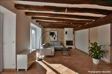 Maison de bourg, avec charmant jardin clos de mur, 88m²