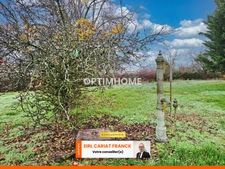 MAISON D’ARCHITECTE DE PLAIN-PIED SUR 80 M² AVEC GARAGE L'ENSEMBLE SUR 2339 M² DE TERRAIN CLOS