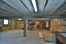 Maison de bourg, avec charmant jardin clos de mur, 88m²