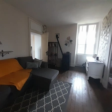 Maison familiale avec jardin de 4000m², à Saint Marcel (36)