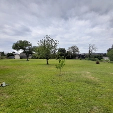 Maison familiale avec jardin de 4000m², à Saint Marcel (36)