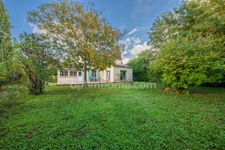 A vendre Propriété arborée et clôturée sur ESTOUBLON (04) avec 2 maisons individuelles