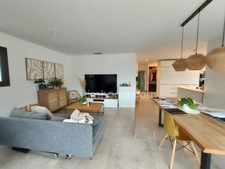 A VENDRE— Maison contemporaine lumineuse - 5 pièces LE BRUSQUET (04)