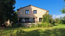 A vendre à Digne les Bains, Maison individuelle de type 6 avec 180m² habitable sur une parcelle de 4300m²