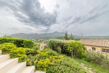 A VENDRE, Maison familiale de 178m² avec piscine, garages et vue splendide à Digne-les-Bains