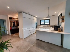 A VENDRE— Maison contemporaine lumineuse - 5 pièces LE BRUSQUET (04)