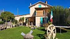 A vendre : Maison avec deux logements indépendants, garages et extérieur – Digne-les-Bains