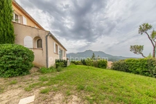 A VENDRE, Maison familiale de 178m² avec piscine, garages et vue splendide à Digne-les-Bains