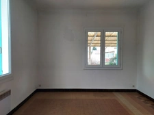 A vendre : Maison avec deux logements indépendants, garages et extérieur – Digne-les-Bains