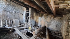 A vendre : Grange en pierre de 180m² sur 2 niveaux à Digne les Bains