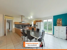 Maison de plain-pied, familiale 4 chambres avec piscine et prestations modernes, proche Fréjus et Saint-Raphaël