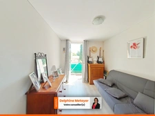Charmant T3 traversant avec balcons, Village authentique proche Brignoles