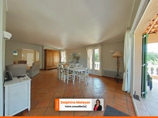 LORGUES — Propriété Provençale d'exception, vue panoramique, T2 indépendant & piscine