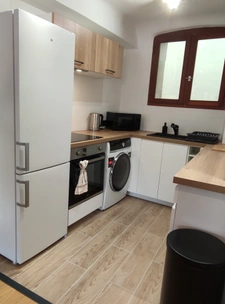 📍 Exclusivité - Draguignan Centre : Duplex T2 "Clé en main" avec cave (17m²), idéal premier achat, pied-à-terre ou investissement (Rendement > 8% Brut)