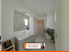 Spacieux appartement 3 chambres de 82m2 avec grande terrasse et jardin.