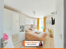 Charmant T3 traversant avec balcons, Village authentique proche Brignoles