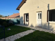 Charmante maison de plain-pied des années 20 à rafraîchir, 2/3 chambres et jardin clos, Quartier St Romain Haut-Cenon  (33)
