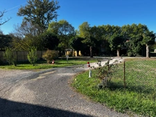 Maison lumineuse et évolutive de 4 pièces sur jardin clos avec fort potentiel d'agrandissement à PESSAC proche Haut Leveque (33)