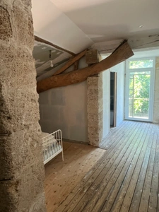 Maison de village 3 chambres avec fort potentiel d'agrandissement Proche de PUISSEGUIN (33)