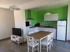EXCLU CAPIFRANCE A Vendre ILE D'OLERON (17) en coeur village - Résidence para-hôtelière 11 meublés 3* proche plage   