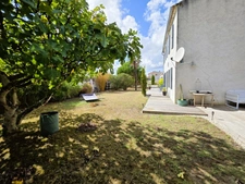 ILE D'OLERON (17), For Sale: Beautiful renovated farmhouse of 194m², built in a quiet location in the heart of the village on a plot of 1,047m² 
