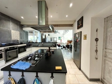 AV Propriété 21 pièces de 794m² sur terrain 3.331m² dont 407m² habitable, 200mt de l'Océan, ST PIERRE D'OLERON (17)