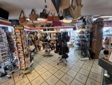 EXCLUSIVITÉ CAPIFRANCE ST-PIERRE OLÉRON emplacement n°1 cœur ville A Vendre Immeuble 380 m² commercial mixte 