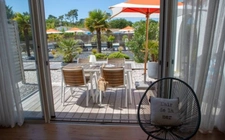 Charente-Maritime (17), A Vendre Murs et Fonds Hôtel-Bureau Piscine Spa de charme 23 N° Proche Océan ILE D'OLERON