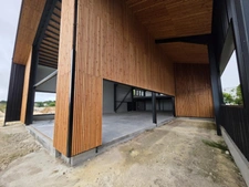 ST-PIERRE D'OLERON (17), A VENDRE emplacement N°1, Grand Bâtiment commercial neuf 396m² sur terrain 1.250m² 
