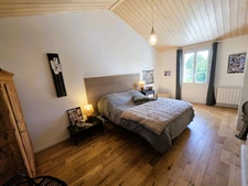 ILE D'OLERON (17), For Sale: Beautiful renovated farmhouse of 194m², built in a quiet location in the heart of the village on a plot of 1,047m² 