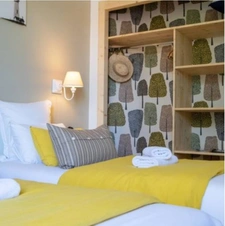 Charente-Maritime (17), A Vendre Murs et Fonds Hôtel-Bureau Piscine Spa de charme 23 N° Proche Océan ILE D'OLERON