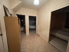 Maison en pierre en bon état avec dépendance 85500€