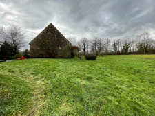 Maison de caractère, dépendances, accès rivière, 199500€ !
