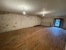 Maison de village avec assainissement aux normes validé !  69000€ à saisir